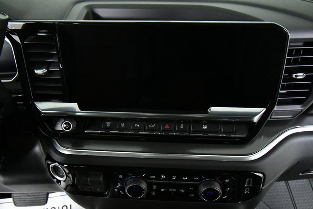 2026 Chevrolet Silverado 3500HD High Country photo 3