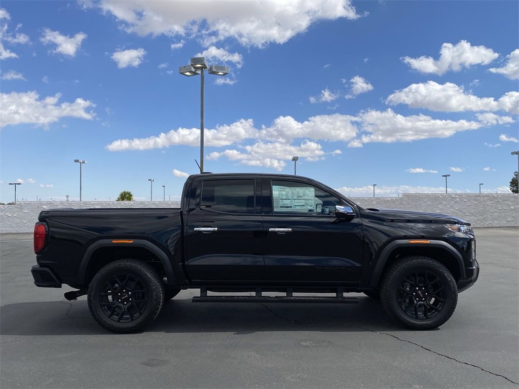 2026 Gmc Canyon Denali photo 2
