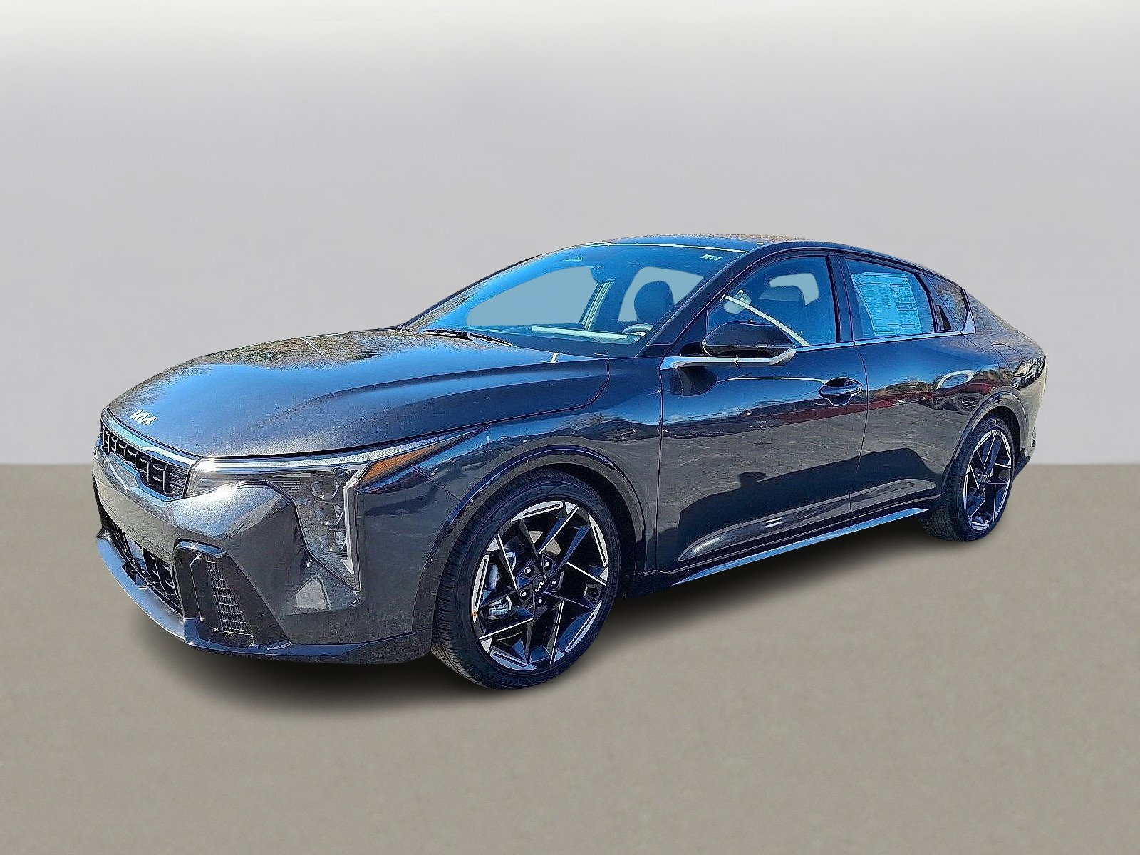 2025 Kia K4 GT-Line photo 2
