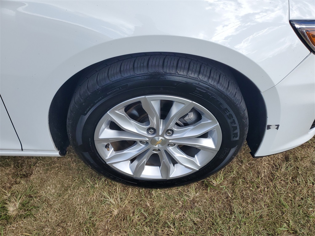 2024 Chevrolet Malibu 1LT photo 6