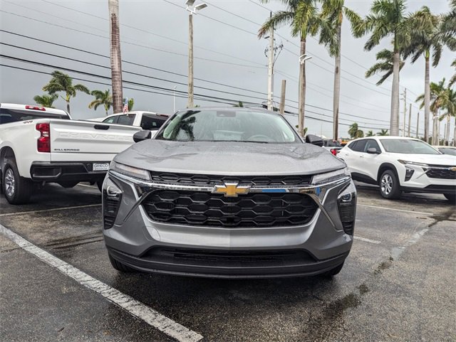 2026 Chevrolet Trax LS photo 3
