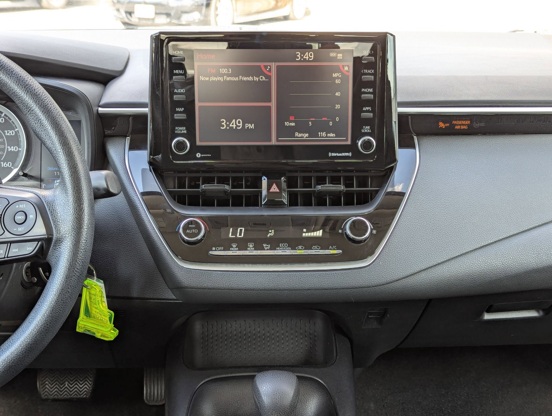 2022 Toyota Corolla LE photo 18