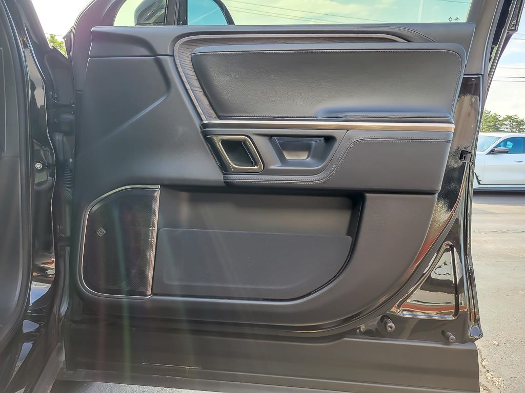 2023 Rivian R1T Adventure photo 20
