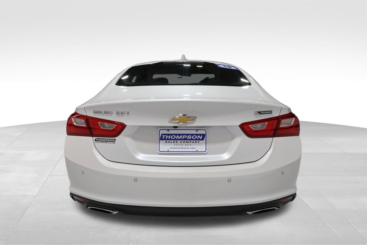 2018 Chevrolet Malibu Premier photo 3