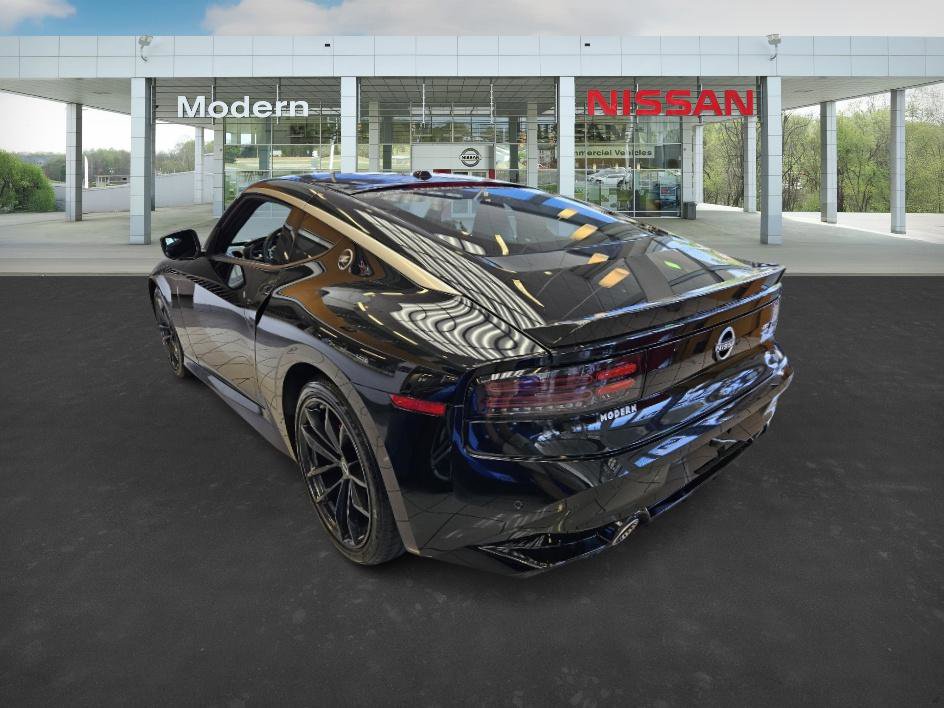 2025 Nissan Z Performance photo 4