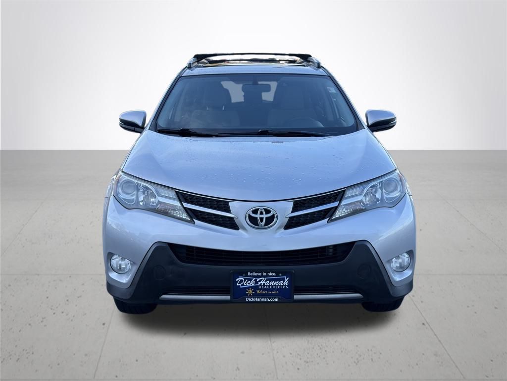 2015 Toyota RAV4 XLE photo 3