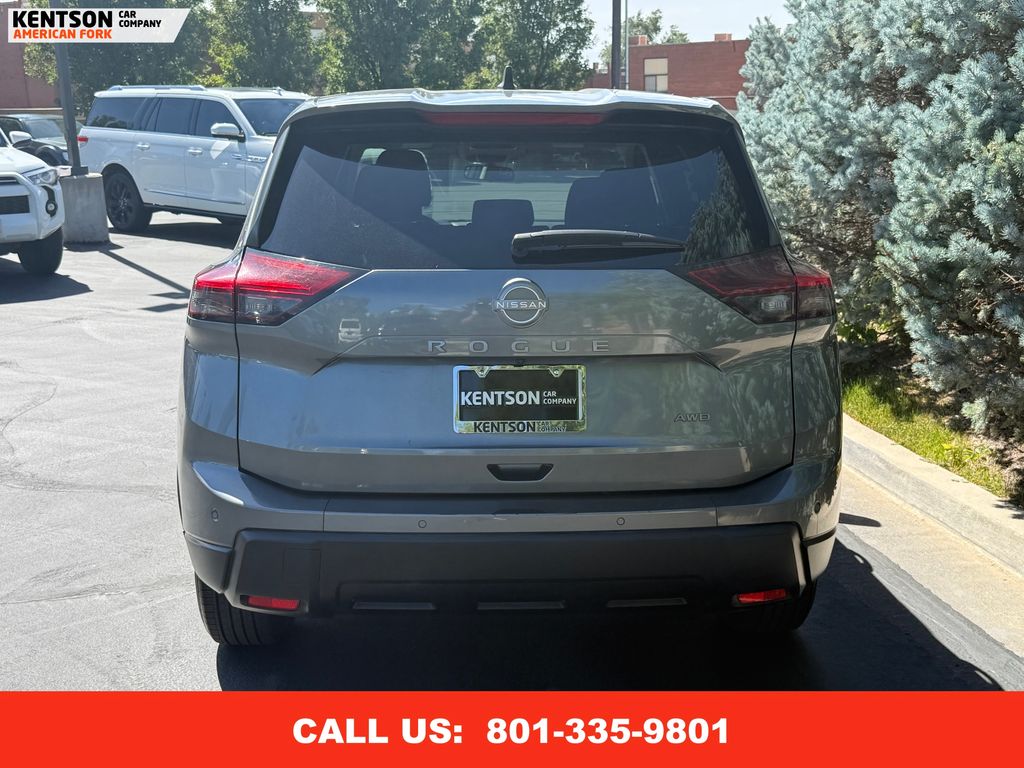 2024 Nissan Rogue S photo 6