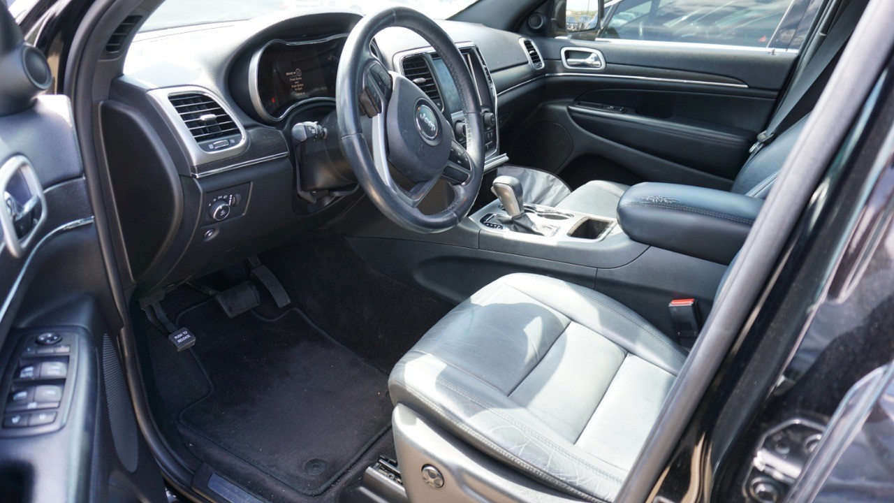 2018 Jeep Grand Cherokee Limited photo 2