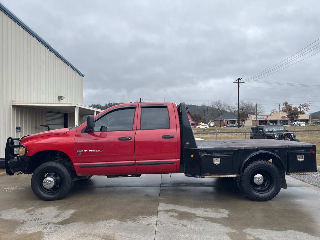 2005 Dodge Ram 3500 SLT photo 4