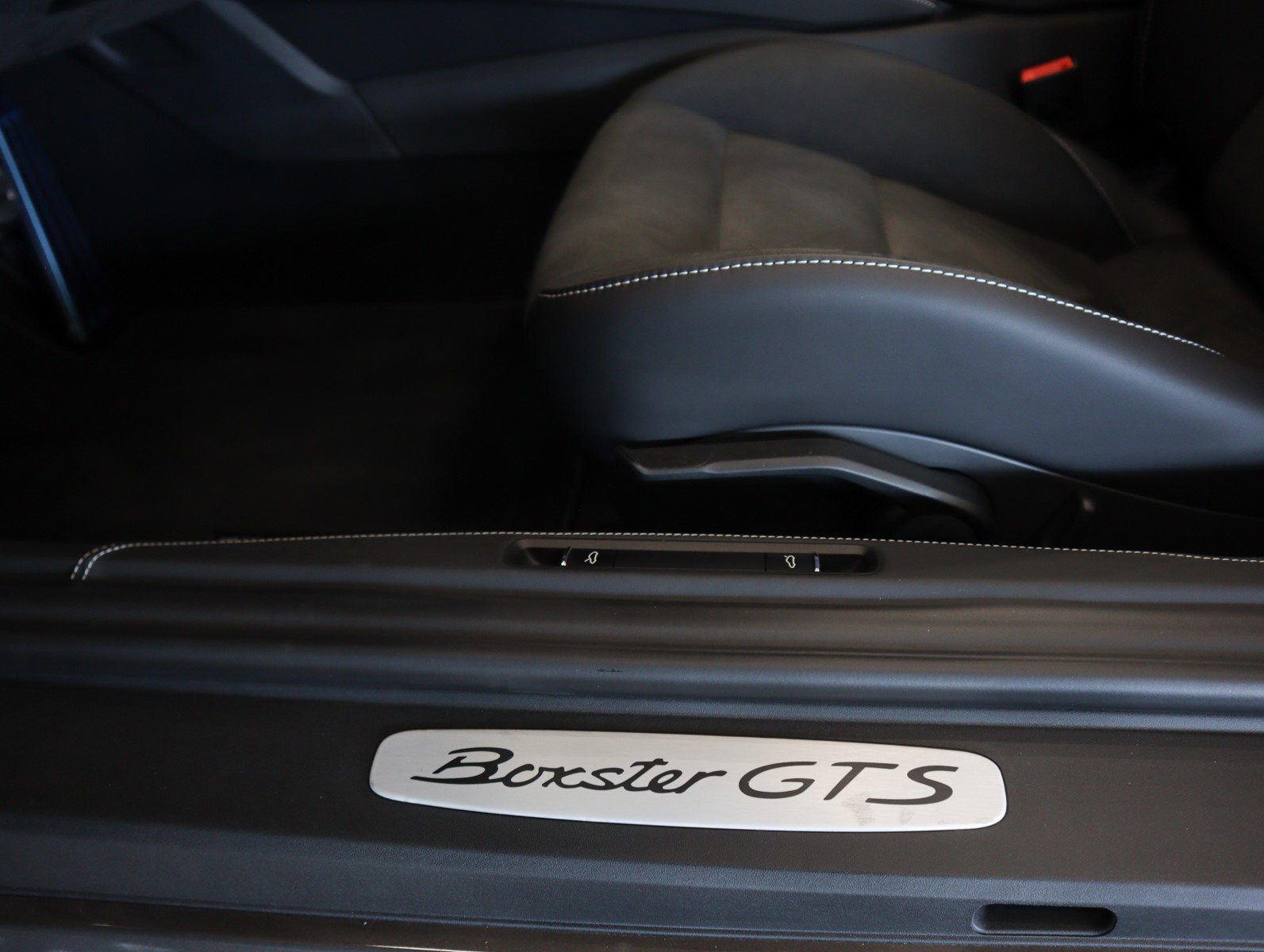 2025 Porsche Boxster GTS 4.0 photo 18