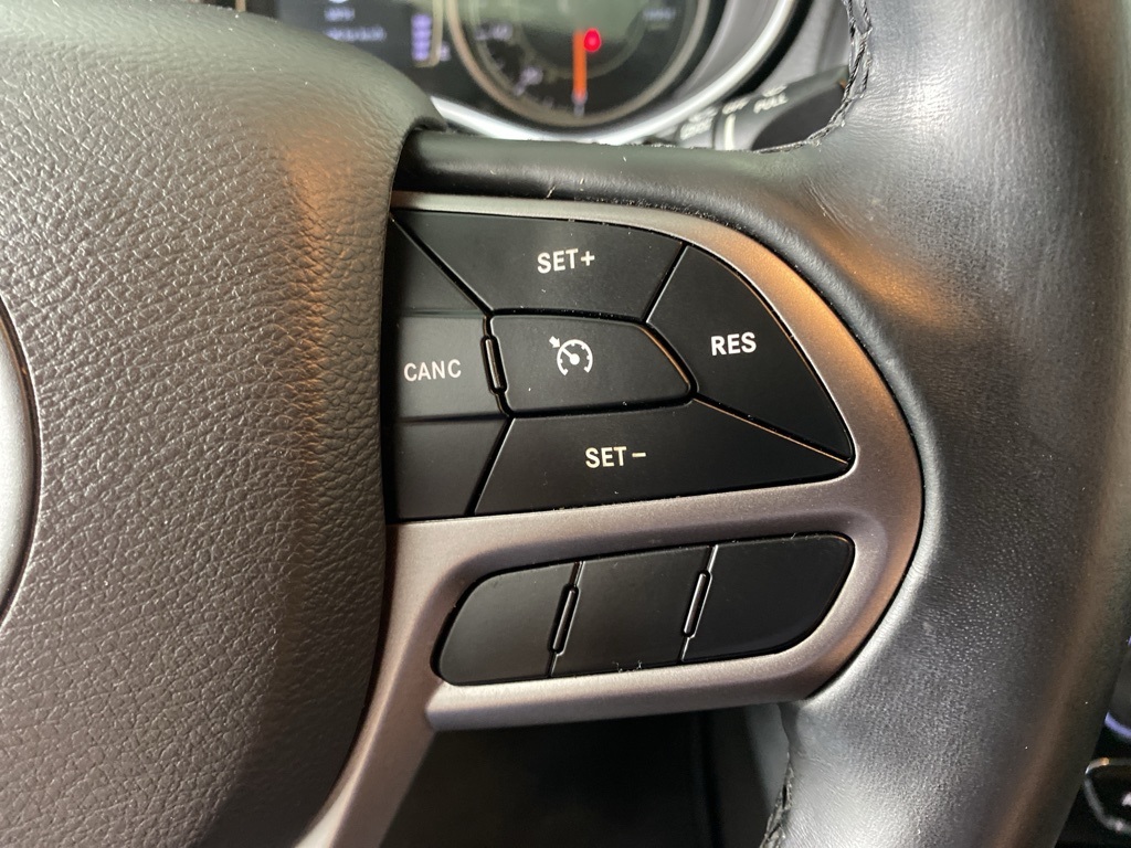 2019 Jeep Cherokee Latitude photo 13