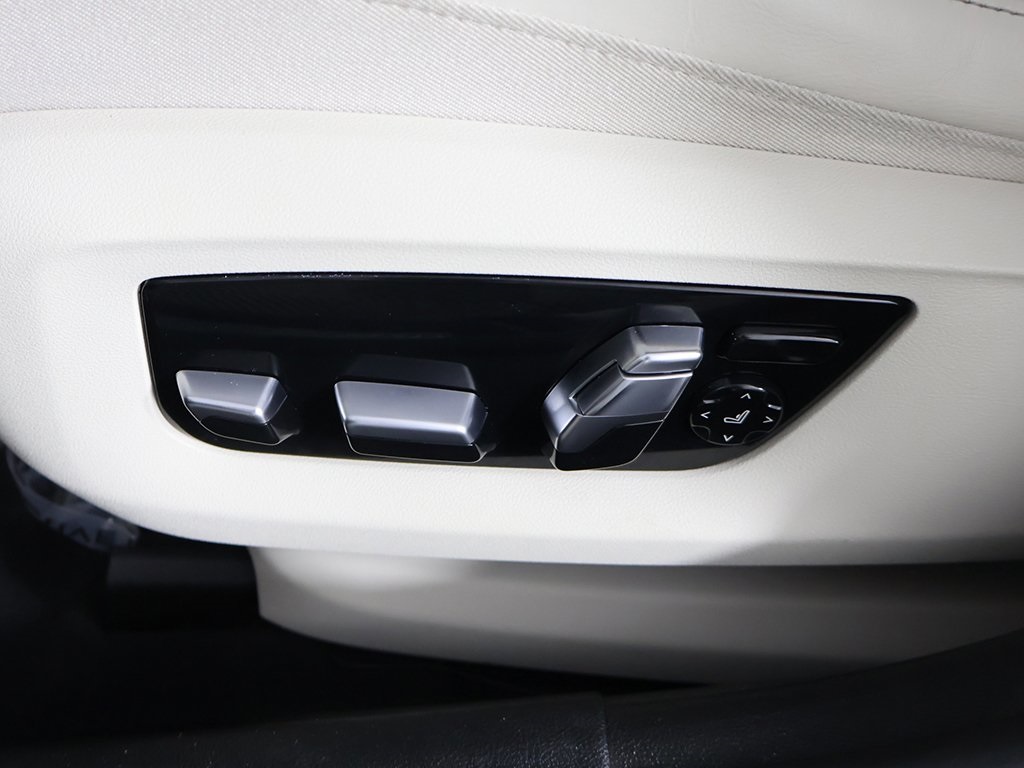 2022 Bmw M550i xDrive photo 32