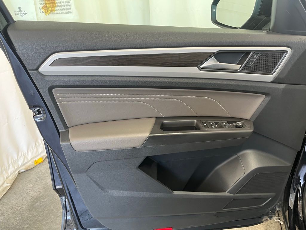 2022 Volkswagen Atlas V6 SE Technology photo 9