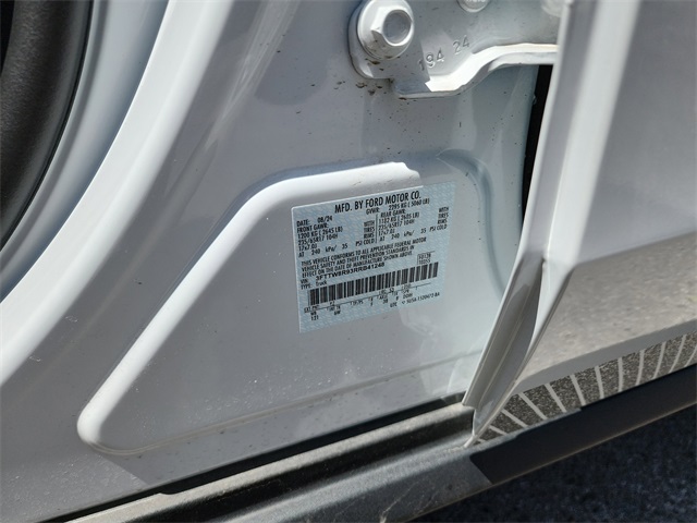 2024 Ford Maverick Lariat photo 2