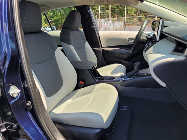 2021 Toyota Corolla LE photo 13