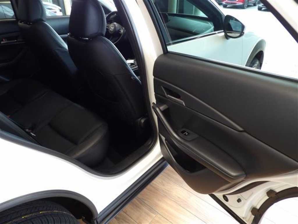 2023 Mazda CX-30 2.5 Select photo 9