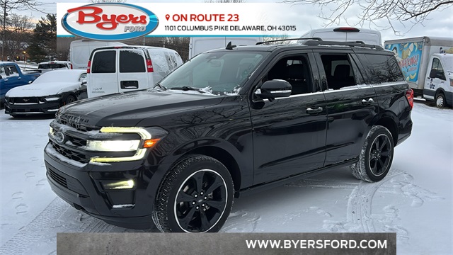 2023 Ford Expedition Limited's photo