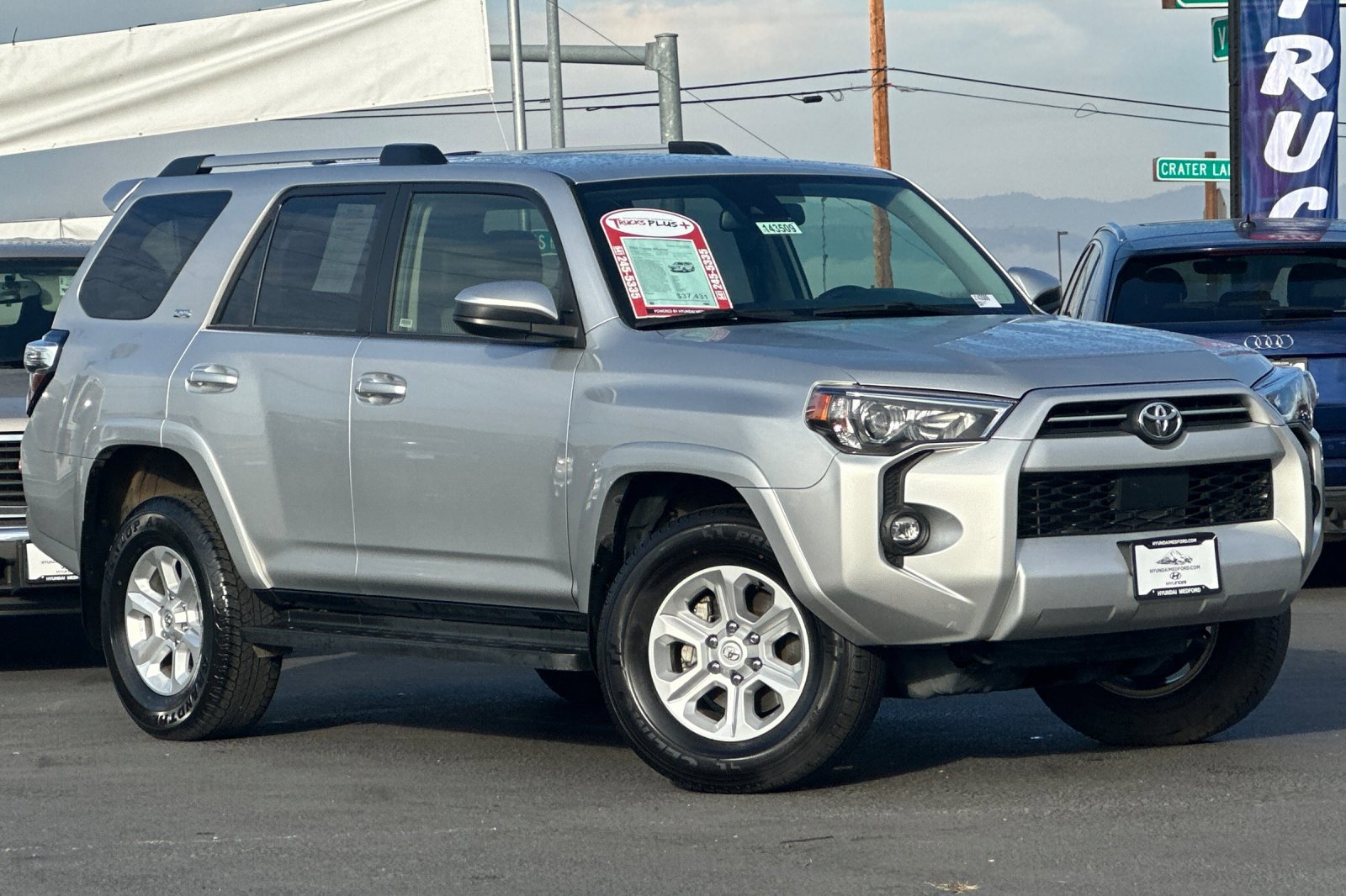 2024 Toyota 4Runner SR5 photo 2