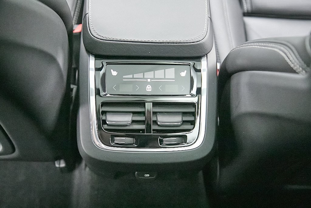 2026 VOLVO V90CC - Image 26