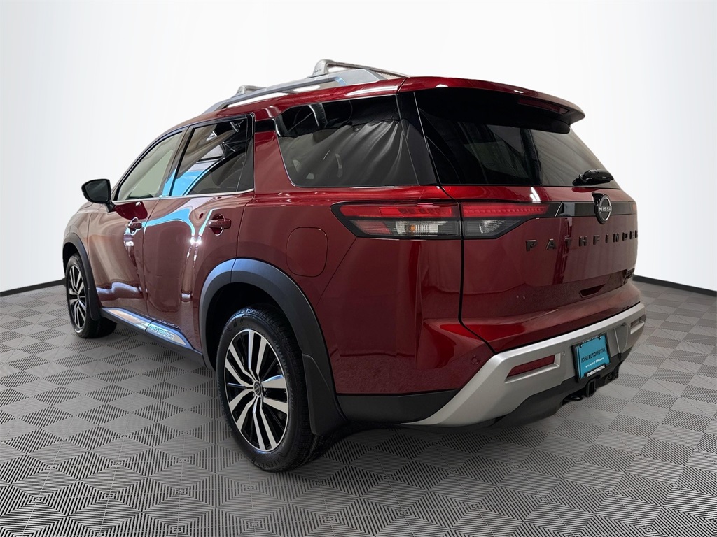 2025 Nissan Pathfinder Platinum photo 12