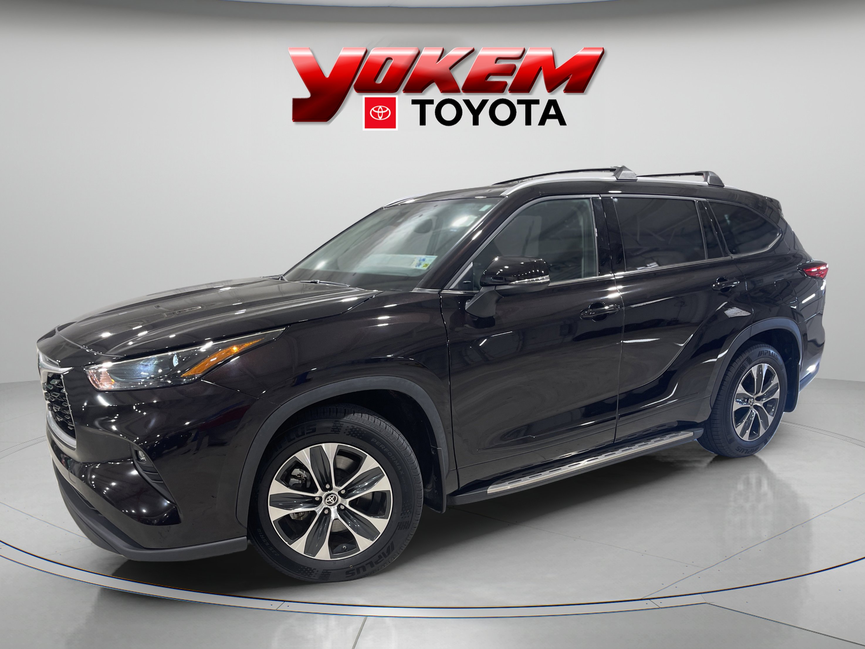 2022 Toyota Highlander XLE's photo