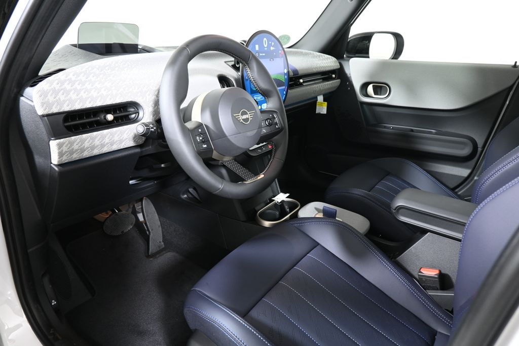 2026 Mini Cooper 4 Door Hardtop Signature photo 11