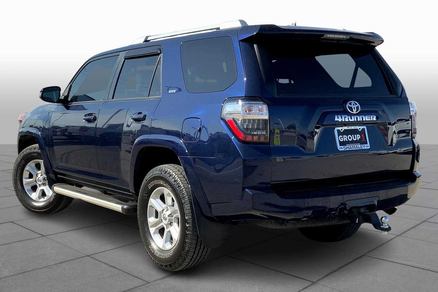 2018 Toyota 4Runner SR5 Premium photo 8