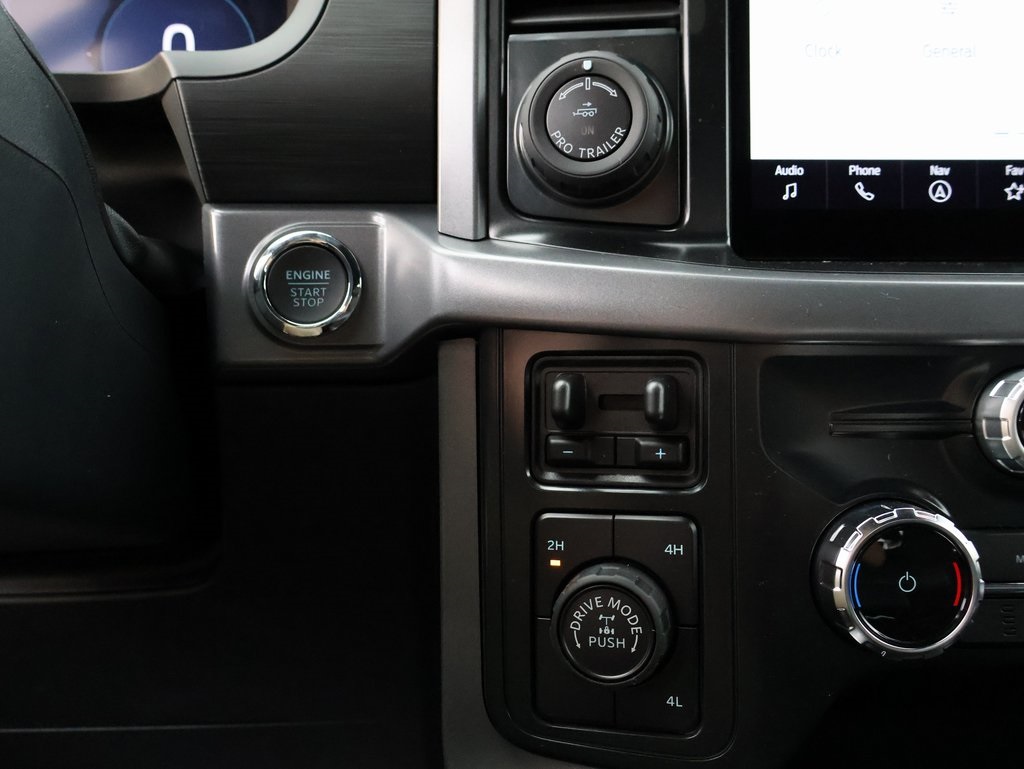 2025 Ford F-150 XLT photo 28