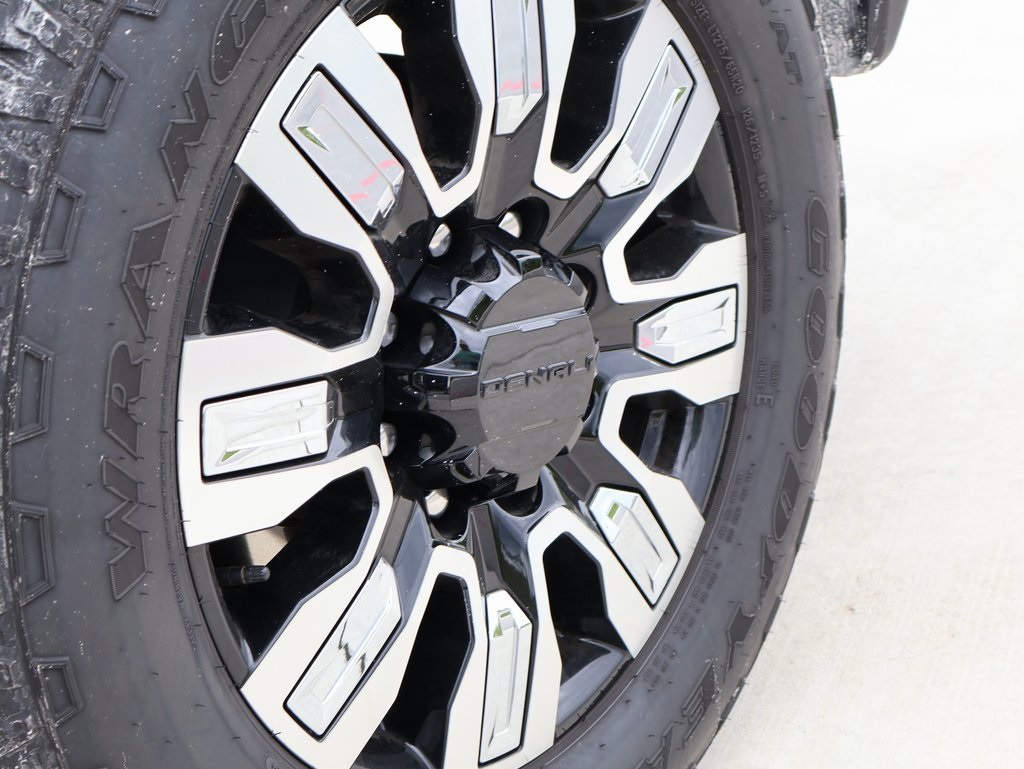 2024 Gmc Sierra HD Denali photo 38