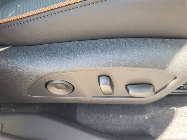2026 Gmc Acadia AT4 photo 14