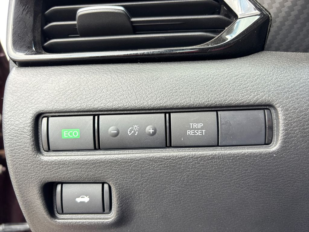 2025 Nissan Sentra SV photo 24