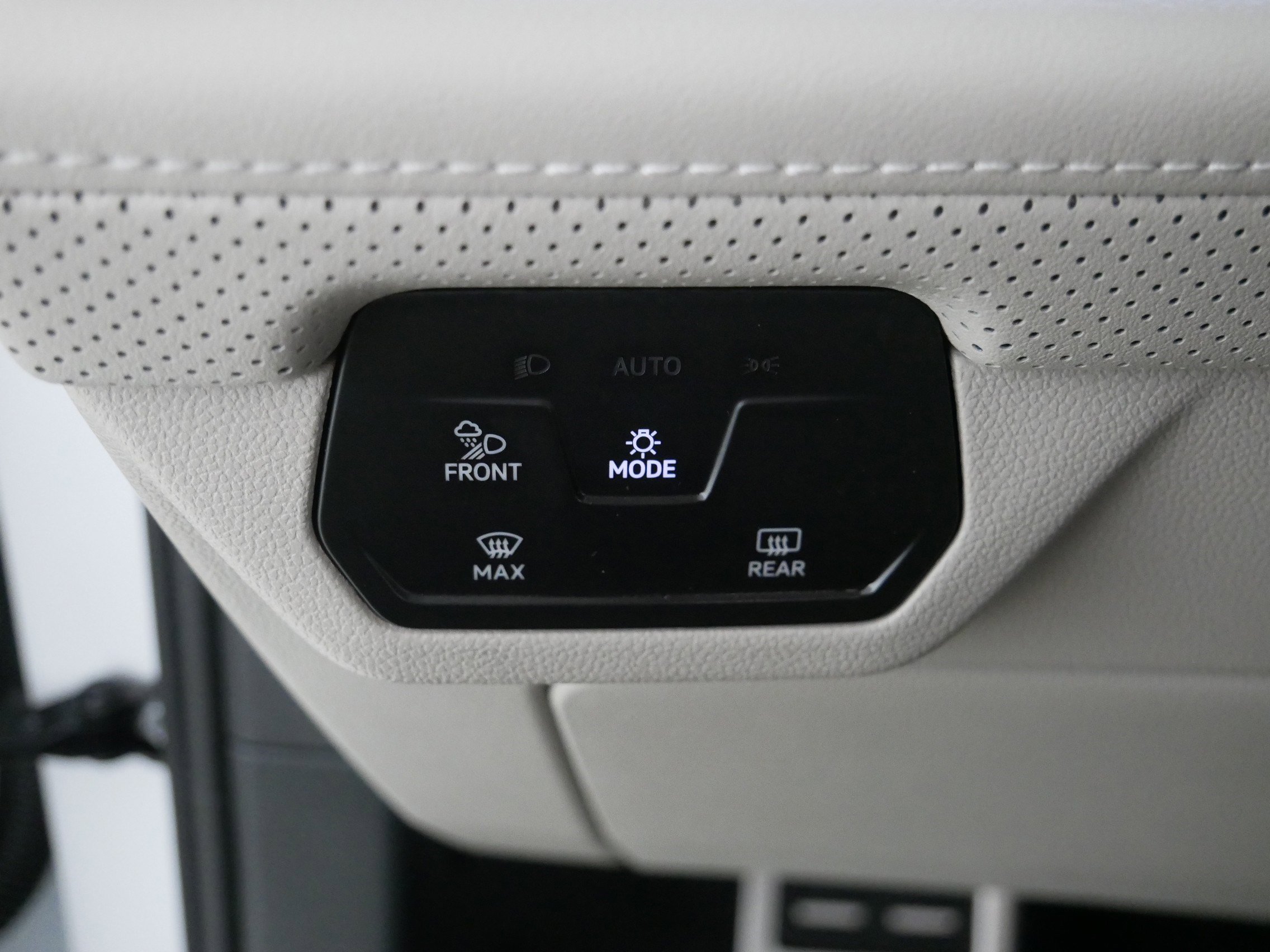 2024 Volkswagen Atlas SEL Premium R-Line photo 20