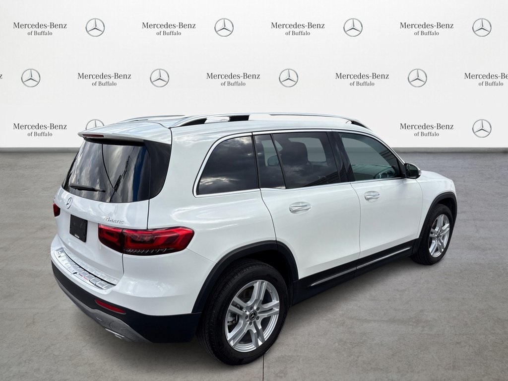 2023 Mercedes Benz GLB 250 4MATIC photo 2