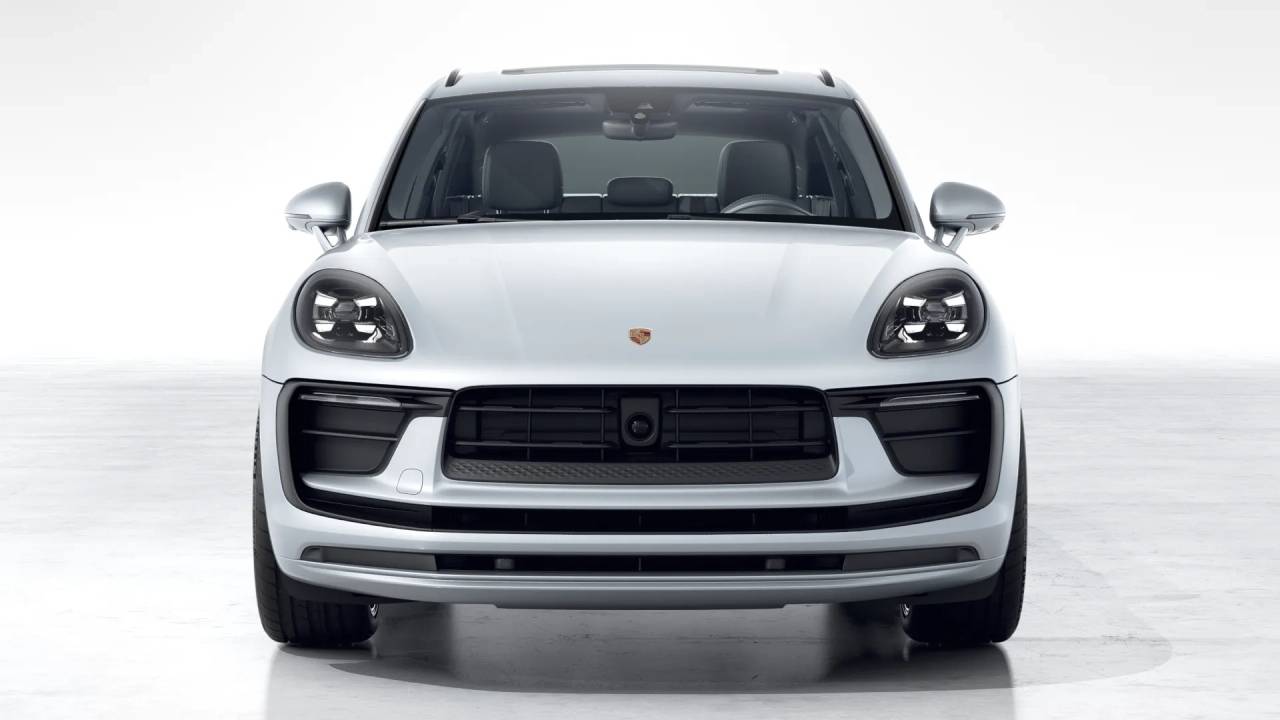 2026 Porsche Macan T photo 9