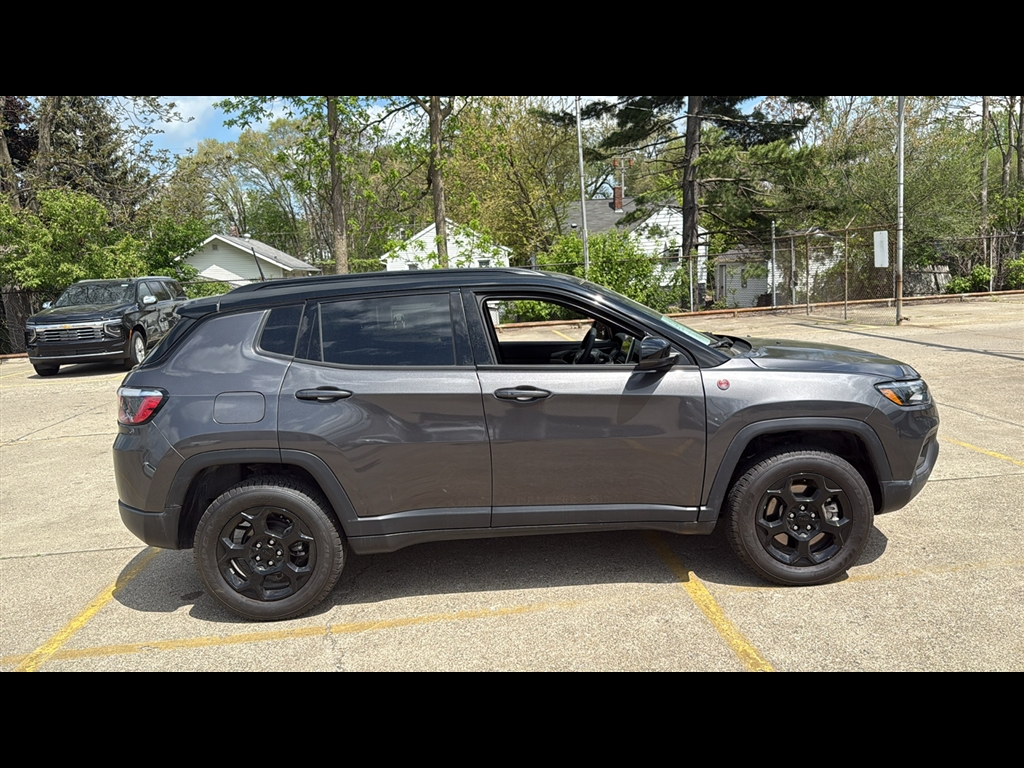 2023 Jeep Compass Trailhawk photo 5
