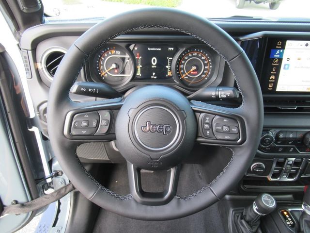 2025 Jeep Gladiator Sport photo 18