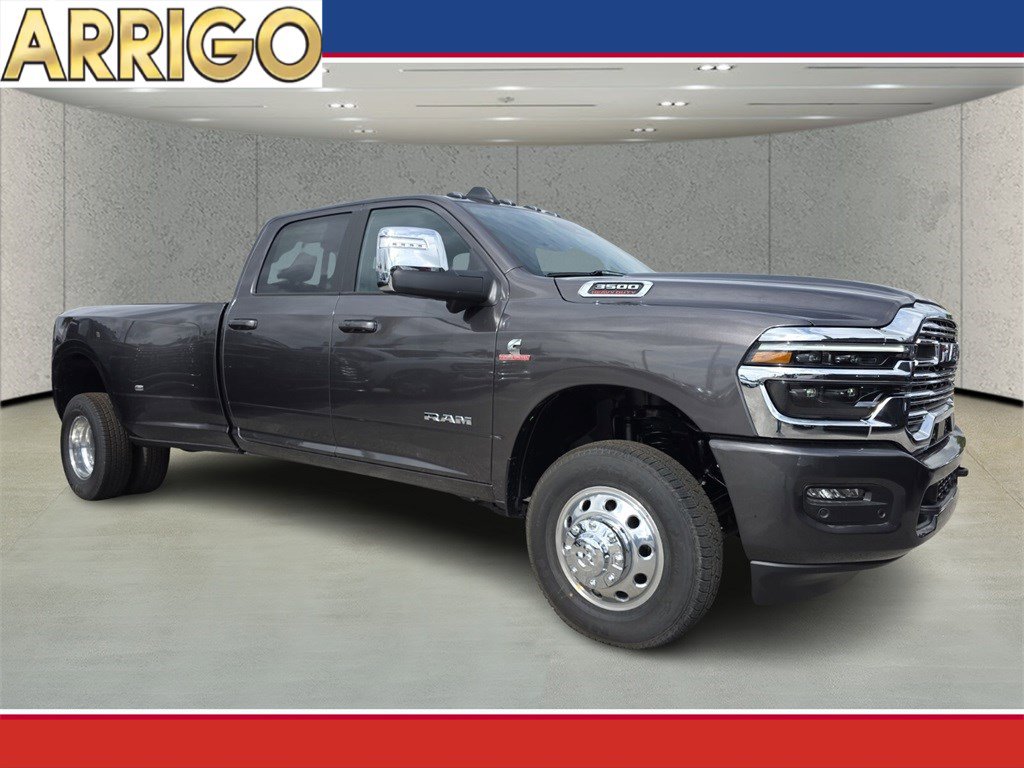 2026 RAM Ram 3500 Pickup Laramie's photo