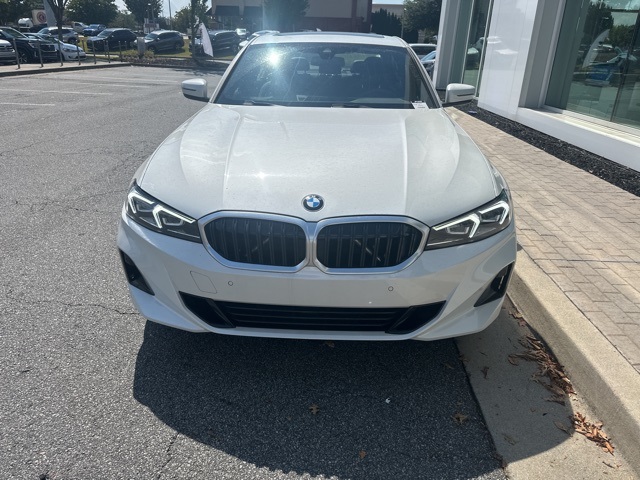 2024 Bmw 330i photo 2