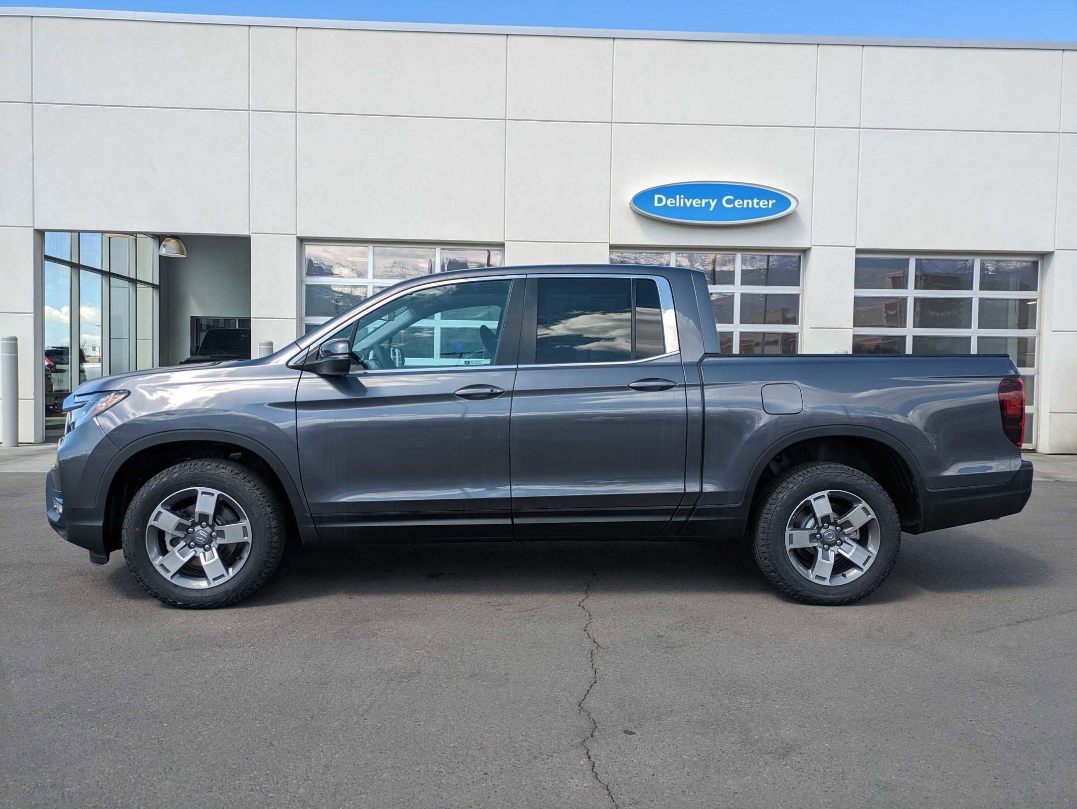 2025 Honda Ridgeline RTL photo 6