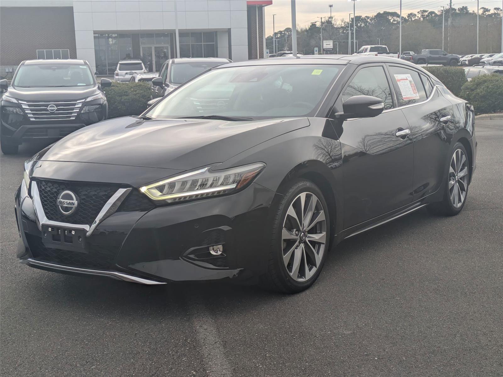 2021 Nissan Maxima Platinum's photo