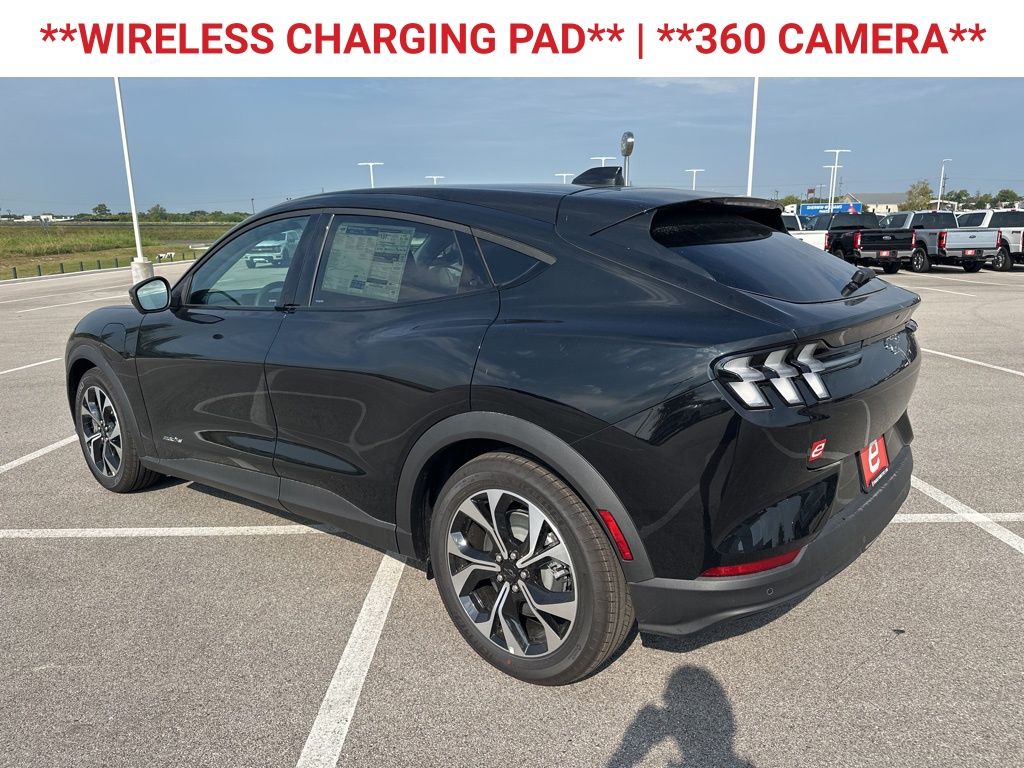 2025 Ford Mustang Mach-E Select photo 5