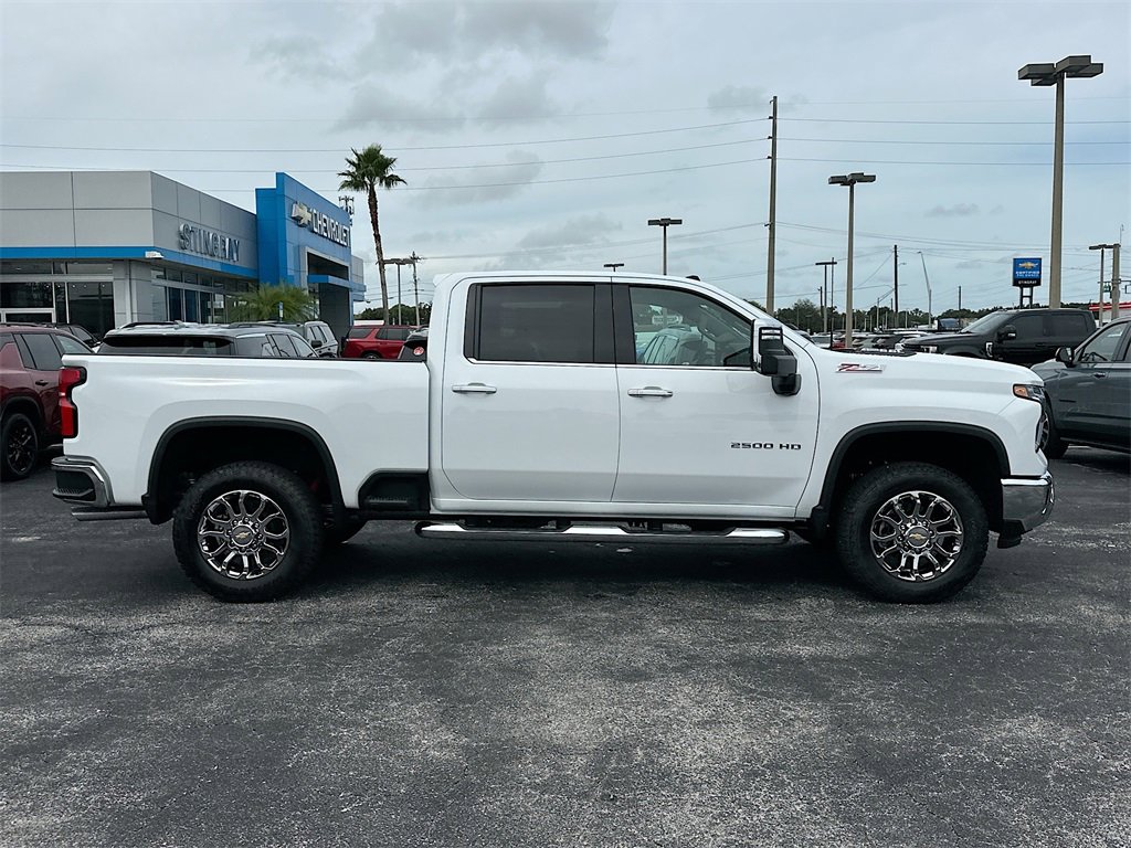 2026 Chevrolet Silverado 2500HD LTZ photo 3
