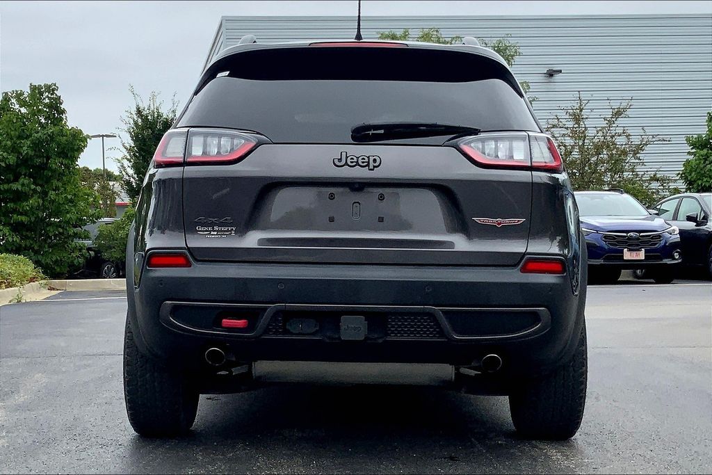 2019 Jeep Cherokee Trailhawk photo 3