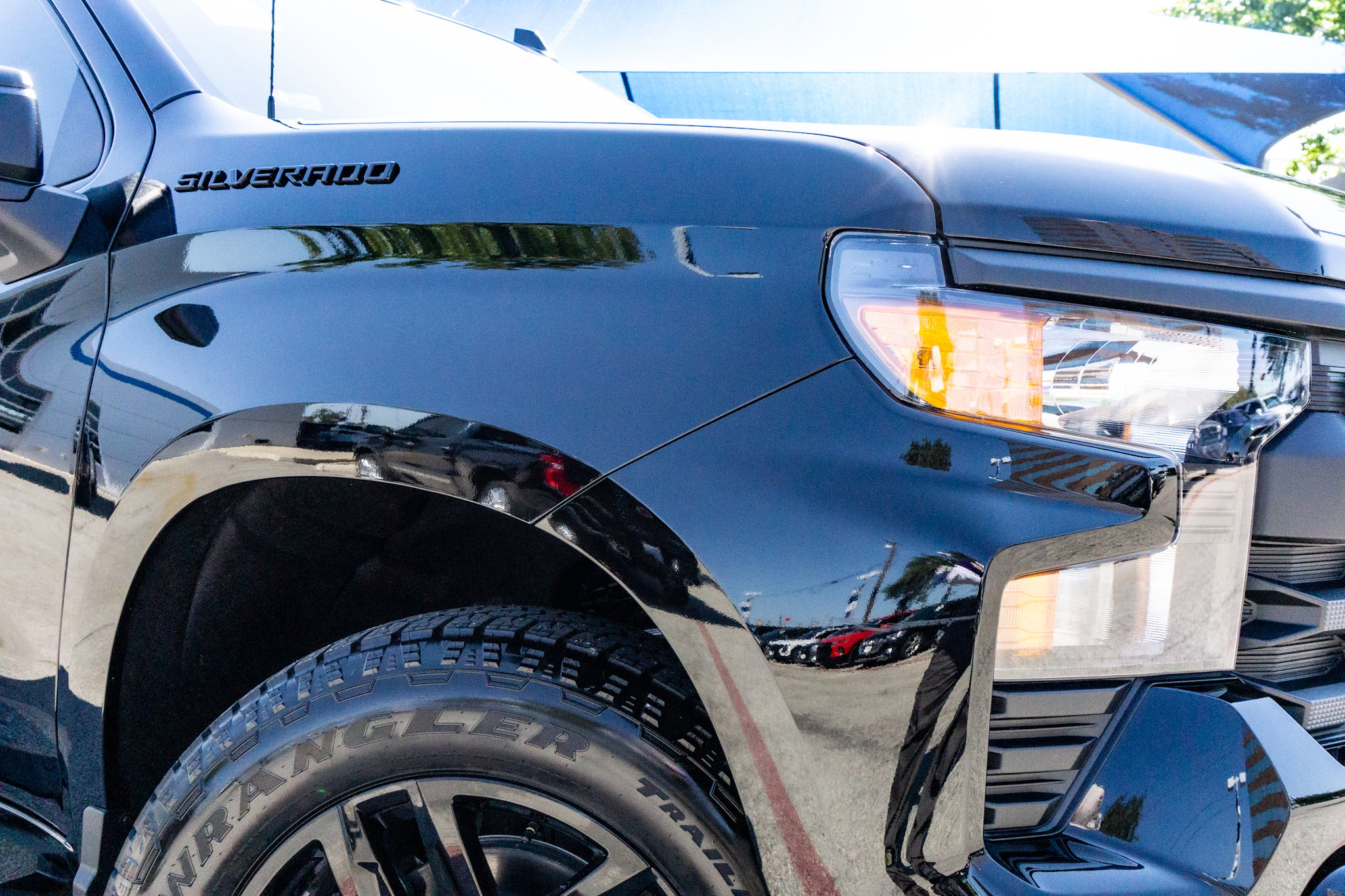 New 2025 Chevrolet Silverado 1500 Custom 4D Extended Cab in San Antonio