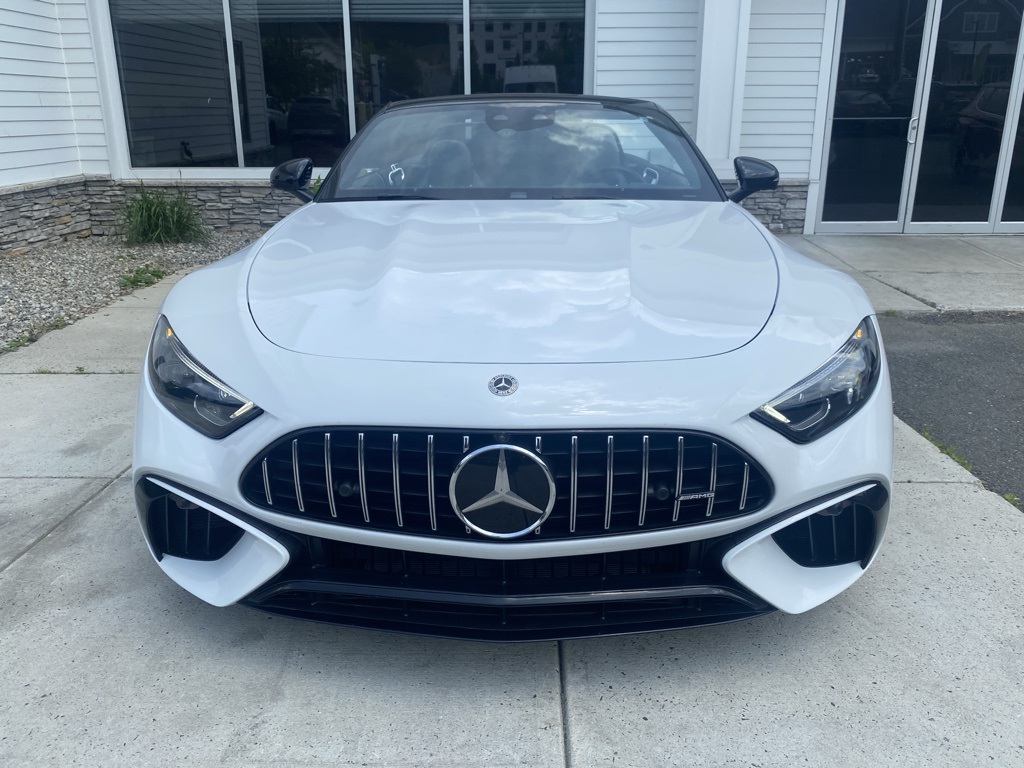 2022 Mercedes Benz SL 55 AMG photo 2