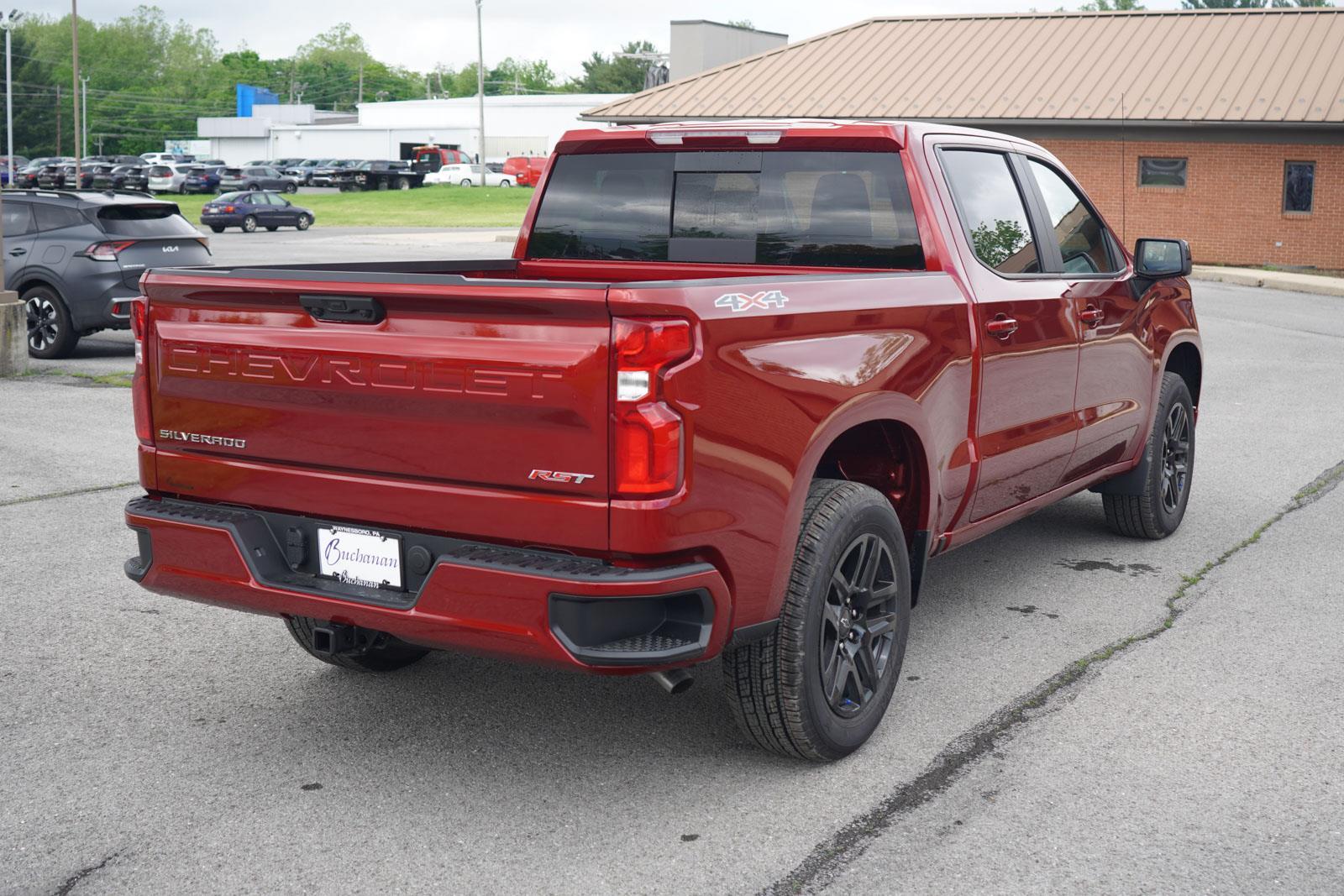 2025 Chevrolet Silverado 1500 RST photo 3
