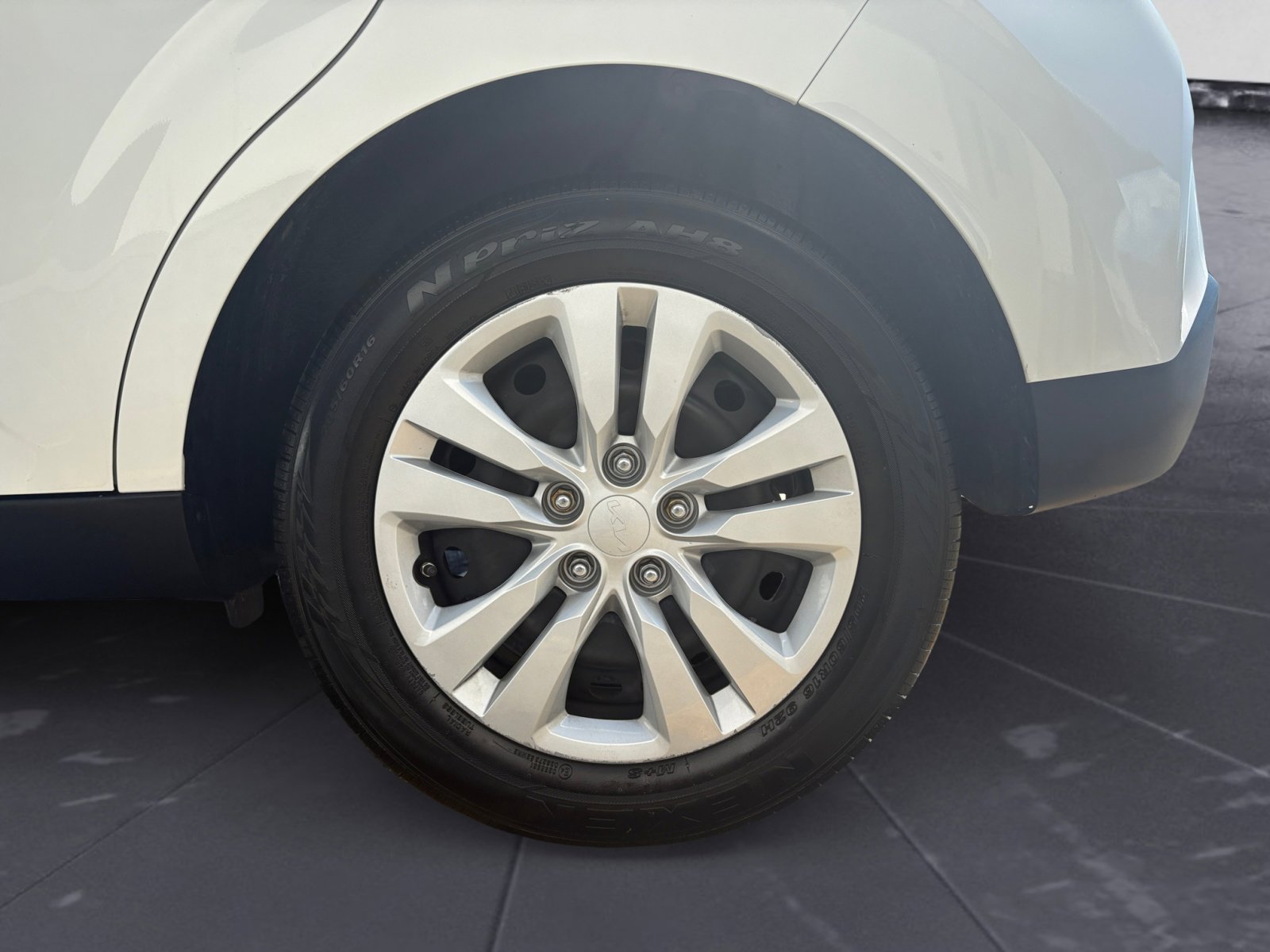 2024 Kia Soul LX photo 38