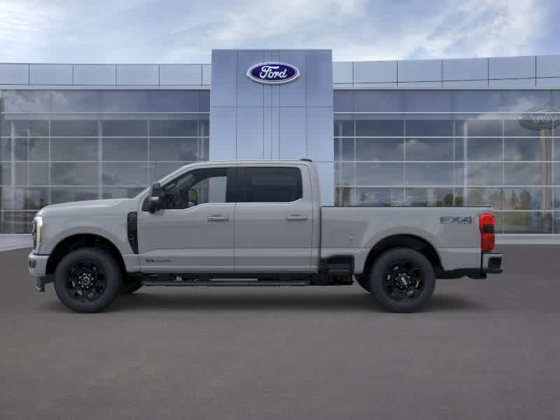 2026 Ford F-350 Lariat photo 3