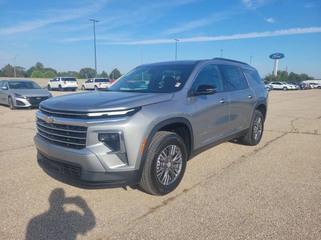 2026 Chevrolet Traverse photo 13
