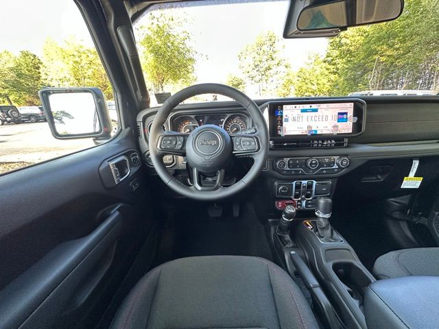 2025 Jeep Wrangler Rubicon photo 15